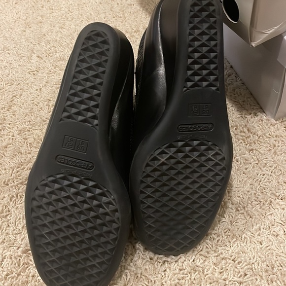 Aerosols Heel Rest - Picture 4 of 4